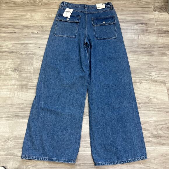 Forever 21 Women's Relaxed Fit Straight Leg Cargo Blue Jeans Size 25 - Picture 2 of 13